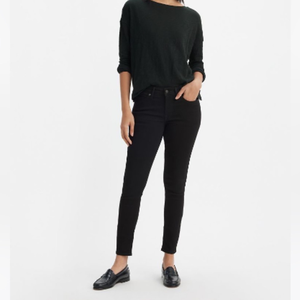 Levi’s 711 Skinny Women’s Jeans Black Size 32
